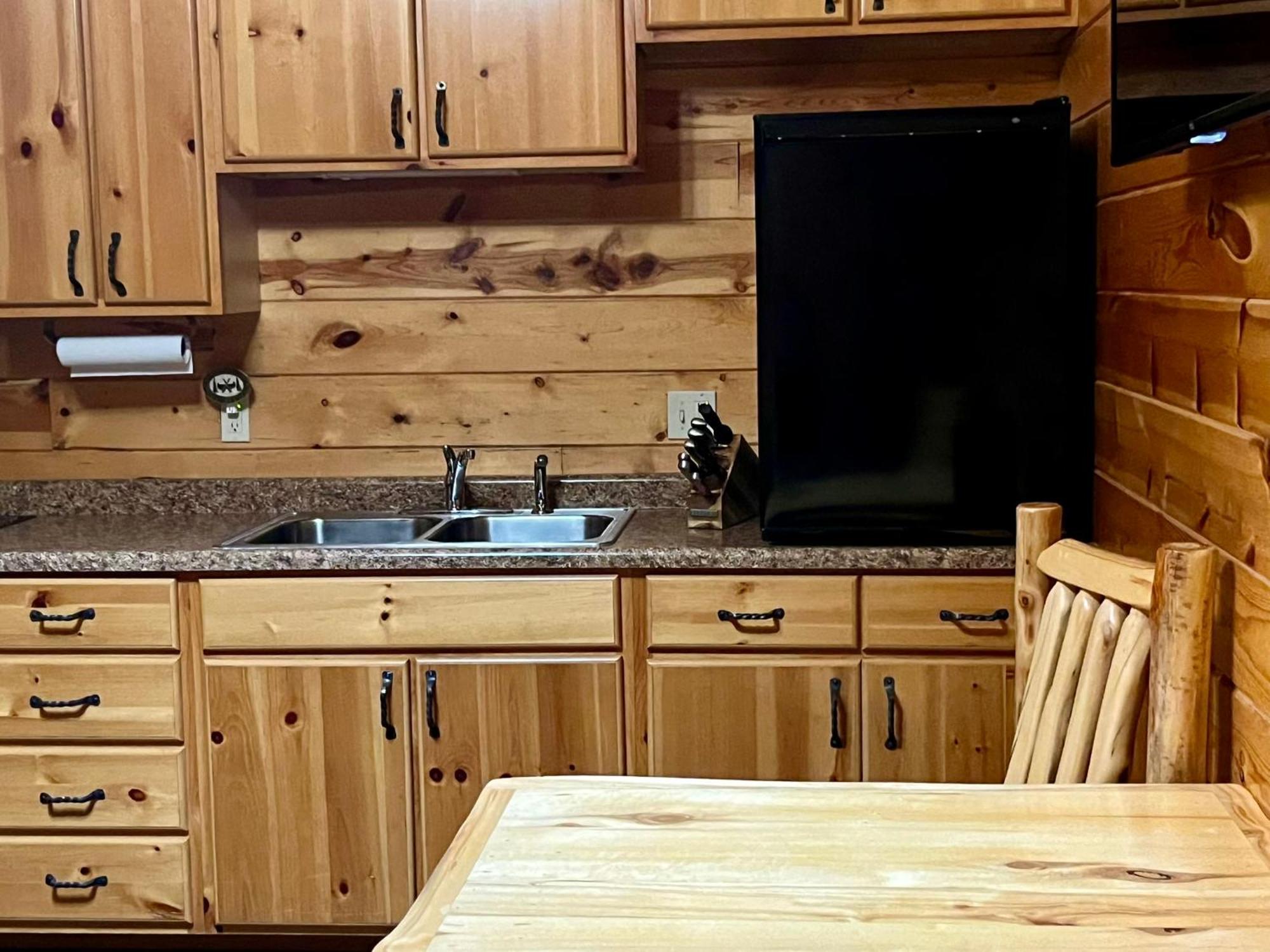 Badlands Frontier Cabins Уолл Экстерьер фото