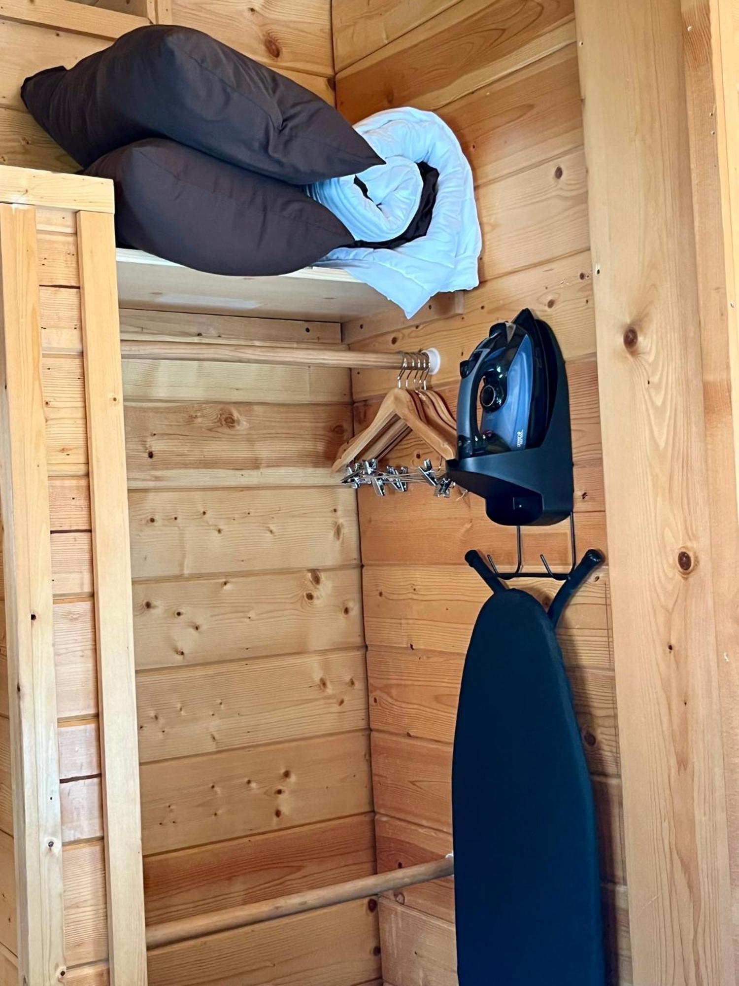 Badlands Frontier Cabins Уолл Экстерьер фото